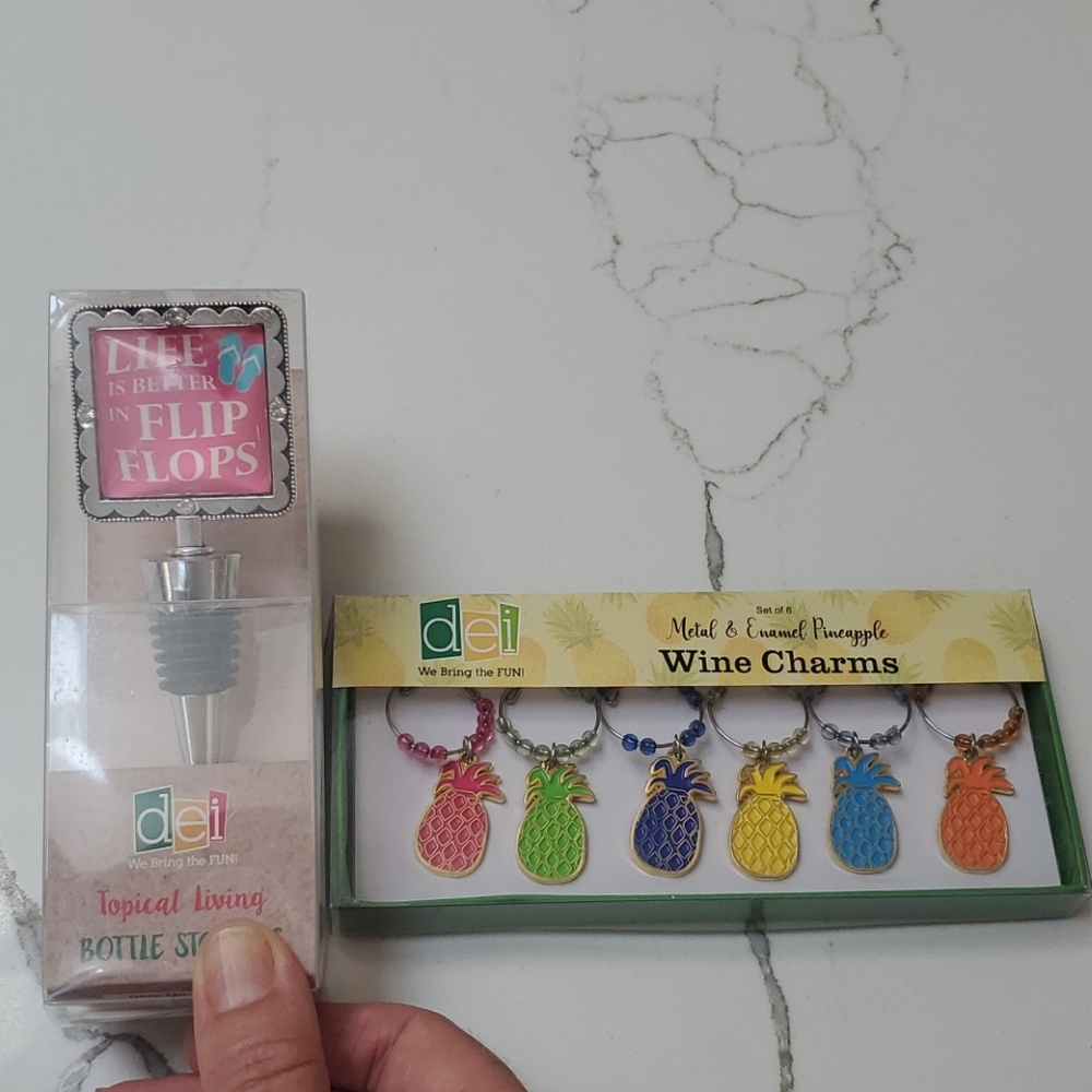NWT Wine Bottle Stopper and Glass Charms